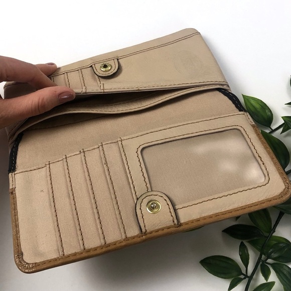 Fossil Preston Leather Colorblock Wallet - Picture 8 of 8